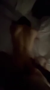 真实拍摄身材好的骚臀小模特，一直喊爽死了