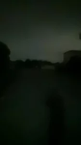 小母狗第一次露出